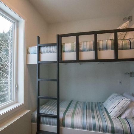 The Burfield Hotel Sun Peaks Luaran gambar